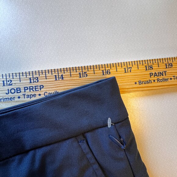 Old Navy Active Shorts Mens Sz 33 Navy Tech Hybrid 4-Way Stretch - Picture 5 of 9